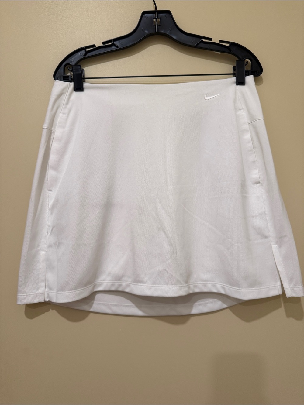 Nike White Golf Skort with Subtle Swoosh